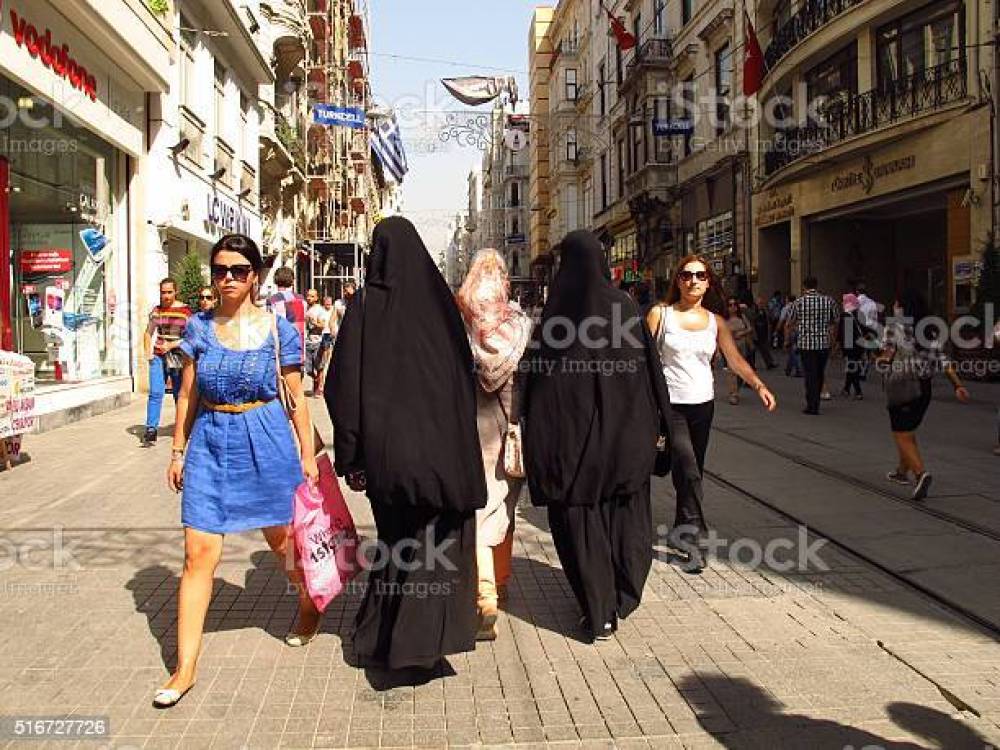 رؤية “داعش” للمرأة في مانيفستو نساء الخلافة