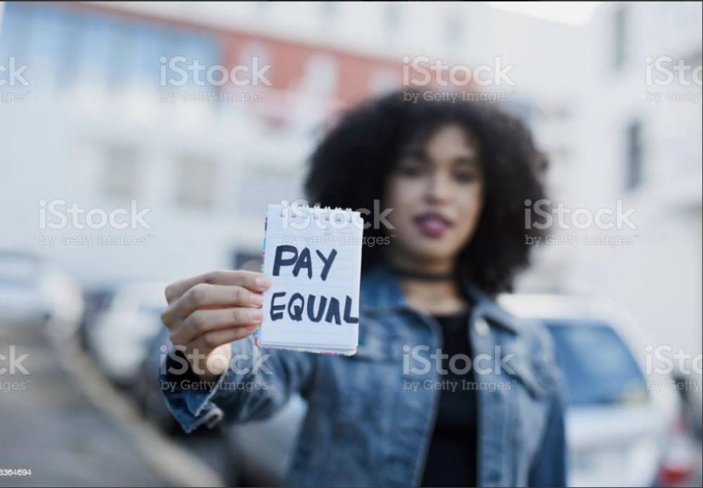 The UAE Labour Law: Legalization of Equal Pay