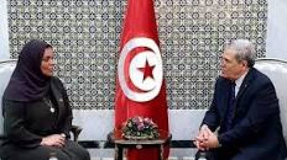 الجرندي يتسلم نسخة من اوراق اعتماد السفيرة الاماراتية الجديدة في تونس